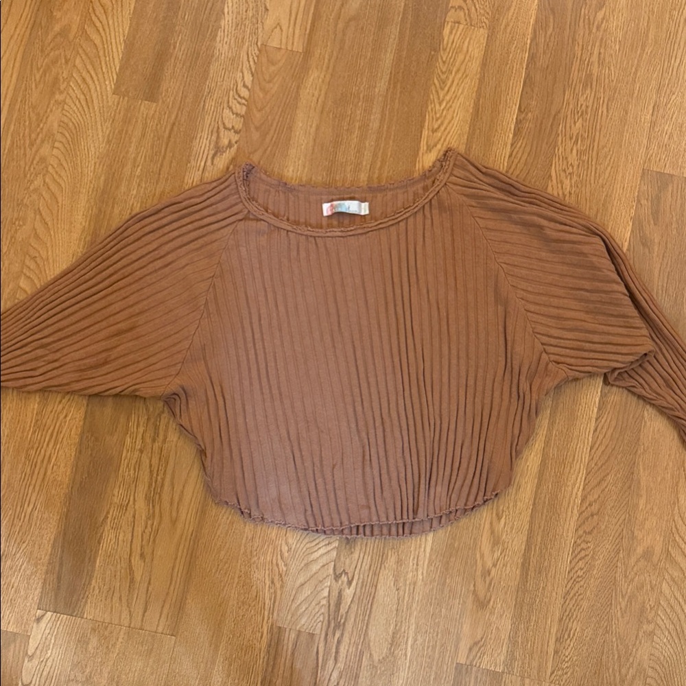 Ribbed Cropped Long-Sleeve Top - Brown